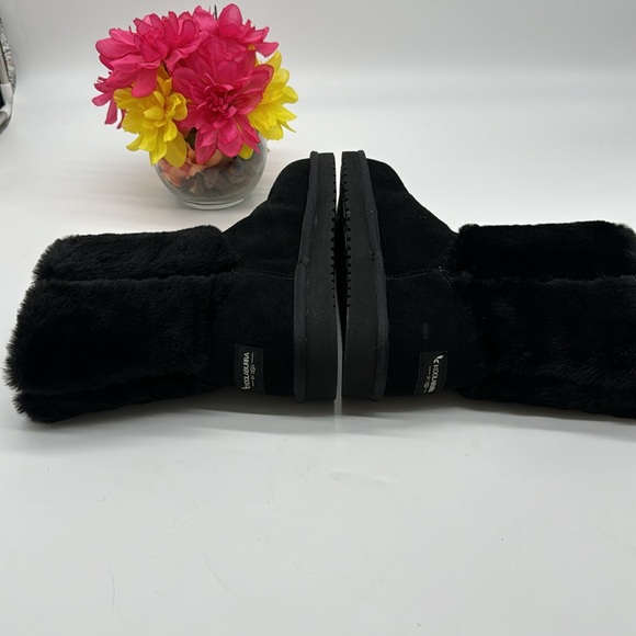 Koolaburra by UGG NWT black shin high winter boots faux fur upper WRB6608G - Picture 4 of 7